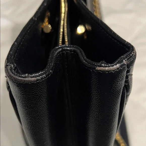 Yves Saint Laurent Black Quilted Shoulder Bag with Gold Chains - Picture 4 of 9